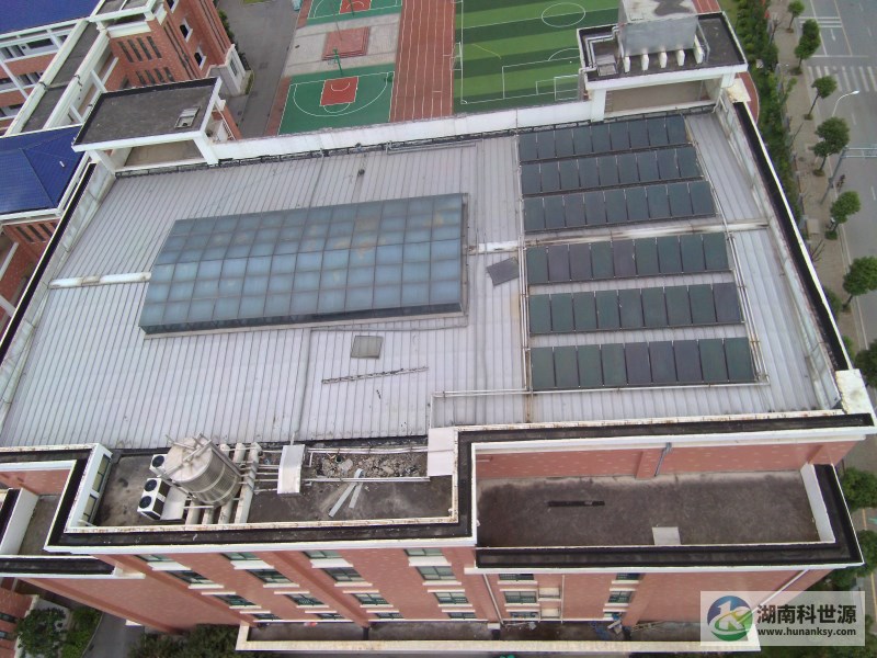 長(zhǎng)沙市芙蓉區(qū)東風(fēng)小學(xué)太陽(yáng)能熱水系統(tǒng)工程