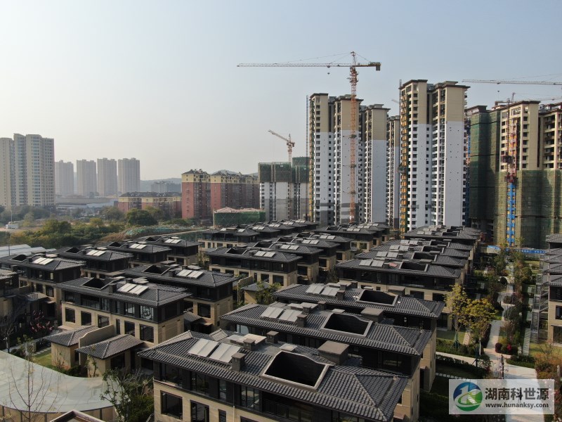 藍(lán)光·雍錦半島項(xiàng)目別墅部分太陽(yáng)能熱水工程