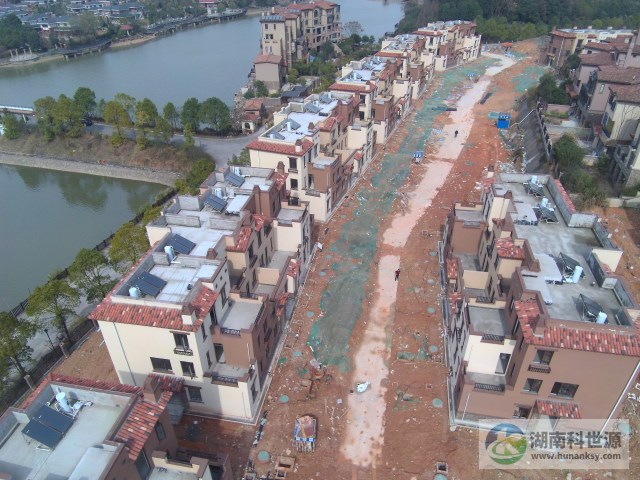 別墅太陽能熱水系統(tǒng)