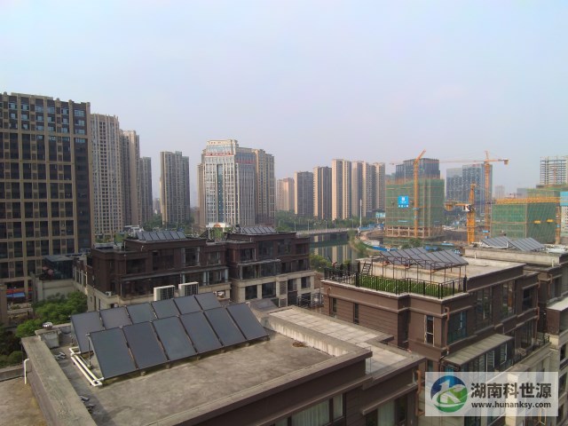 平板太陽(yáng)能熱水系統(tǒng)